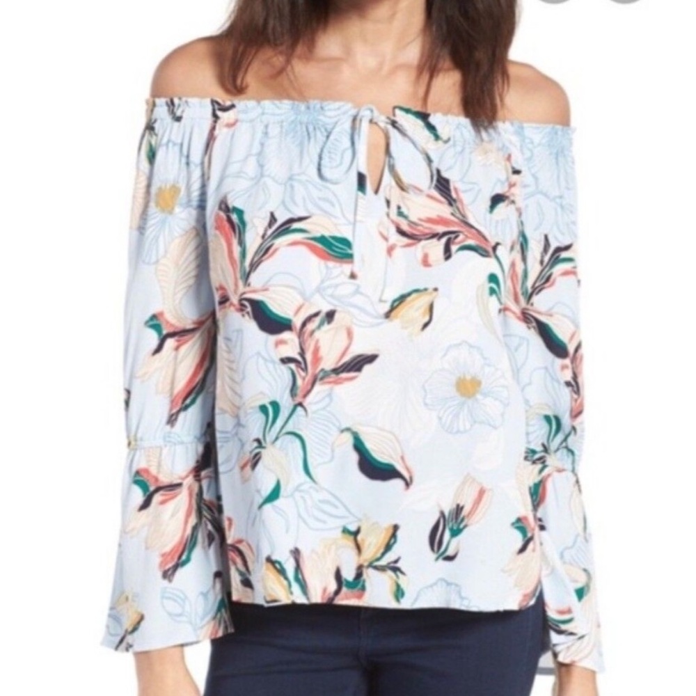 Cupcakes and Cashmere Off the Shoulder Top, Sz S